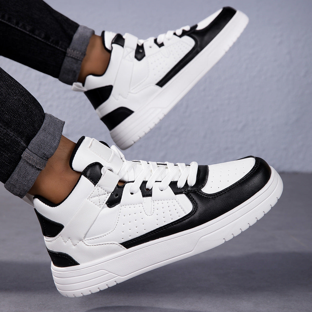 Damen Sportliche High-Top Sneaker mit innovativem Design