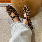 Damen Ballerinas mit elegantem Leopardenmuster und verstellbarem Riemen