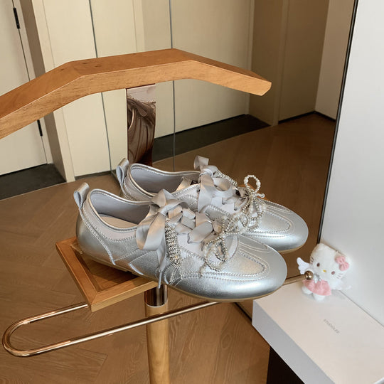 Damen Modische Sneakers aus metallischem Leder mit angesagtem Schleifenakzent R&B