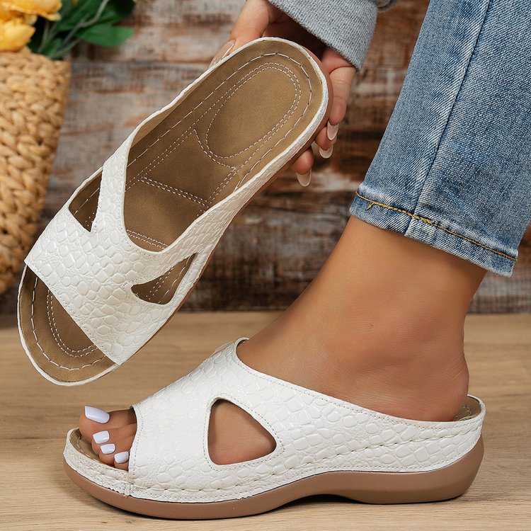 Damen modische Clogs mit modischem Cut-Out-Design und rutschfester Sohle R&B