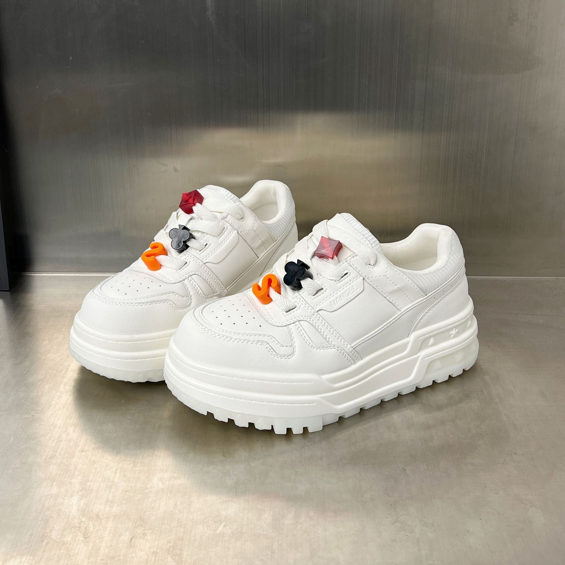 Damen Sportliche Chunky Sneakers mit innovativem Schnürsystem und hohem Komfort R&B