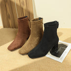 Damen elegante Stiefeletten mit blockiertem Absatz und feinem Wildlederfinish R&B
