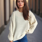 Damen Grobstrickpullover mit eleganten Zopfmuster und lässigem Schnitt R&B