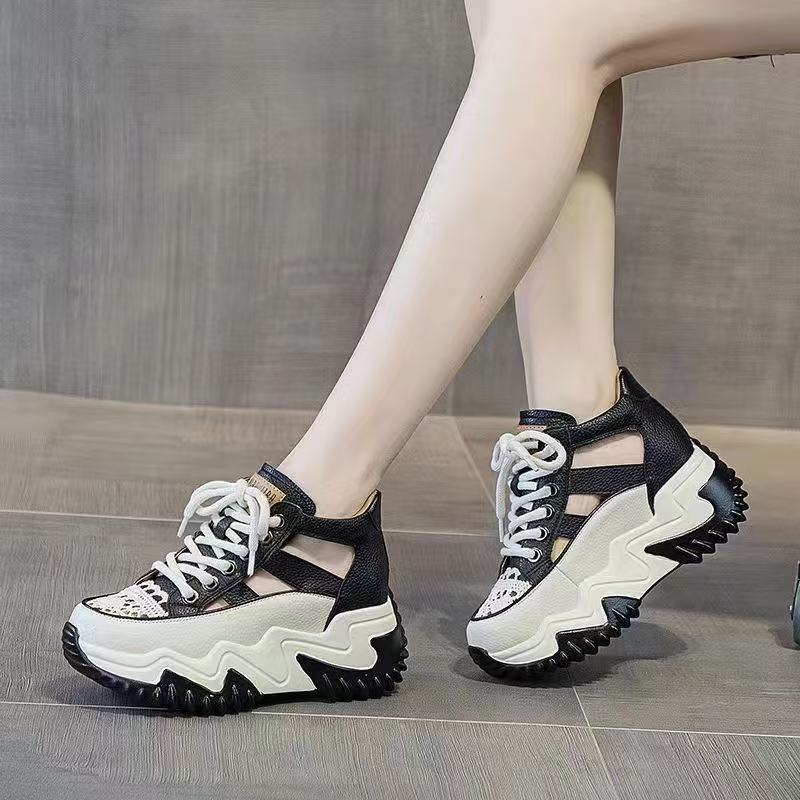 Damen Sportliche Sneaker mit rutschfester Sohle und atmungsaktiver Mesh-Oberfläche R&B