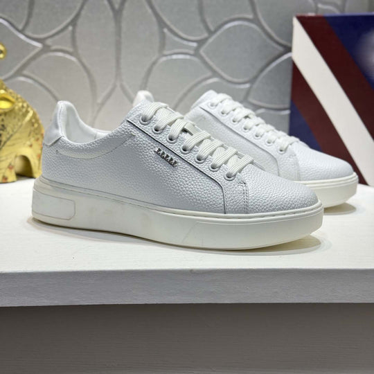 Damen Sportliche Premium Sneakers mit strukturiertem Obermaterial und komfortabler Dämpfung R&B