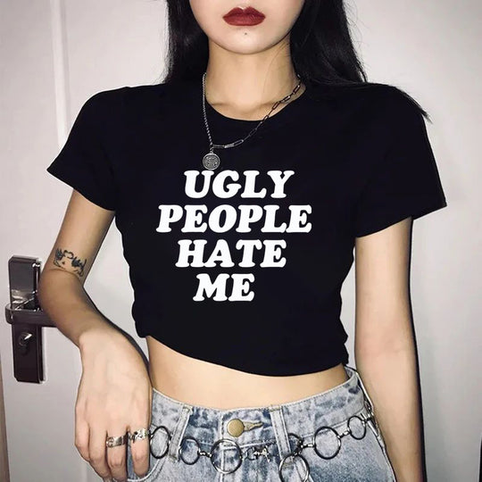Damen Crop-T-Shirt mit verspieltem Kirschmotiv und elegantem Schleifenprint R&B