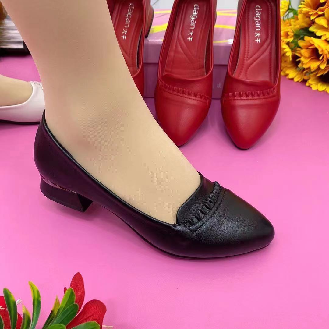 Damen elegante Ballerinas mit modischem Absatz und dezentem Design R&B