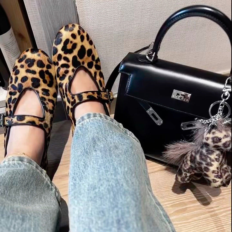 Damen Ballerinas mit elegantem Leopardenmuster und verstellbarem Riemen