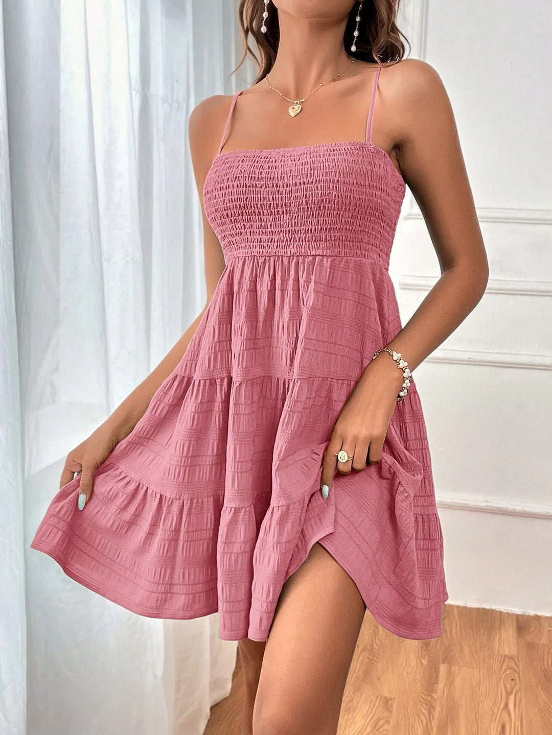 Damen Freizeitkleid mit Schmalen Trägern und Rüschendetails R&B
