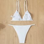 Damen Triangel-Bikini mit zarten Trägern und minimalistischem Design
