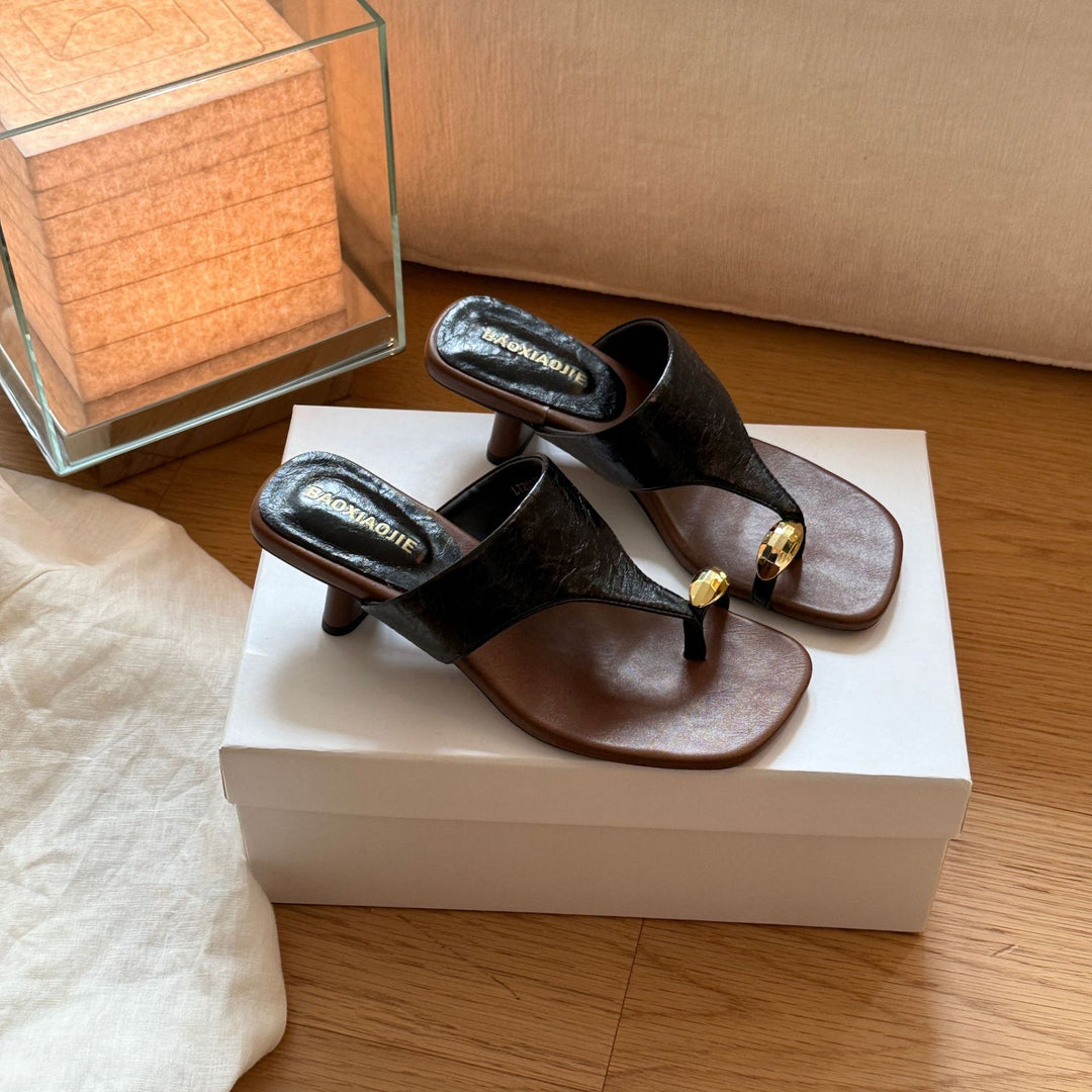 Damen Elegante Zehentrenner-Sandaletten mit modischem Riemendesign und dekorativer Schnalle R&B