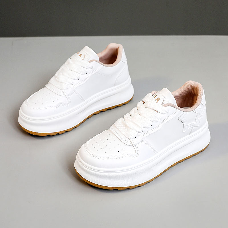 Damen modische Plateau Sneakers mit metallic Akzenten und atmungsaktiver Oberfläche R&B