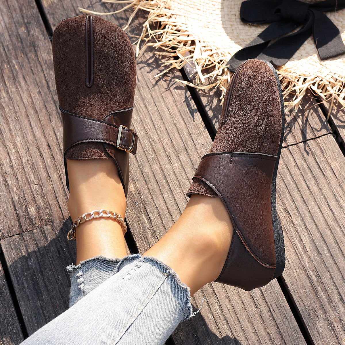 Damen bequeme Clogs mit trendigem Riemendesign und komfortabler Fußbettung R&B