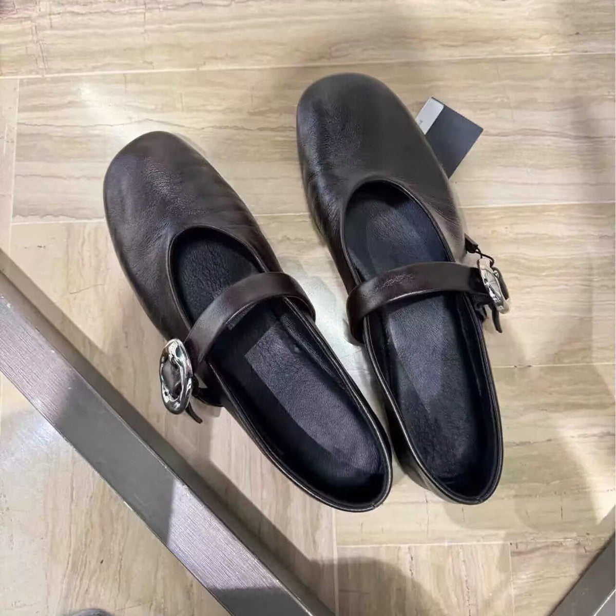 Damen Ballerinas mit verstellbarem Riemen und eleganter Schnalle R&B