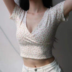 Damen Crop-Top mit floralem Muster und elegantem V-Ausschnitt