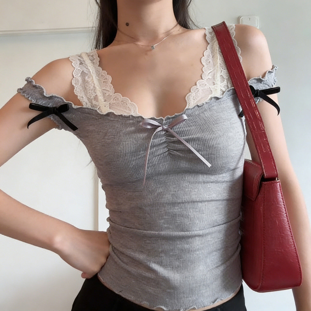 Damen figurbetontes Baumwolloberteil mit zarten Spitzenakzenten und Rüschendetails R&B