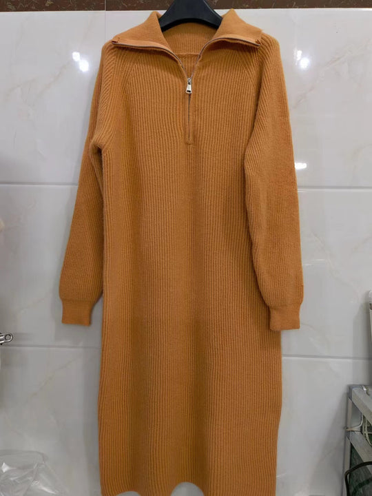 Damen Strickkleid mit hohem Kragen und Reißverschluss R&B