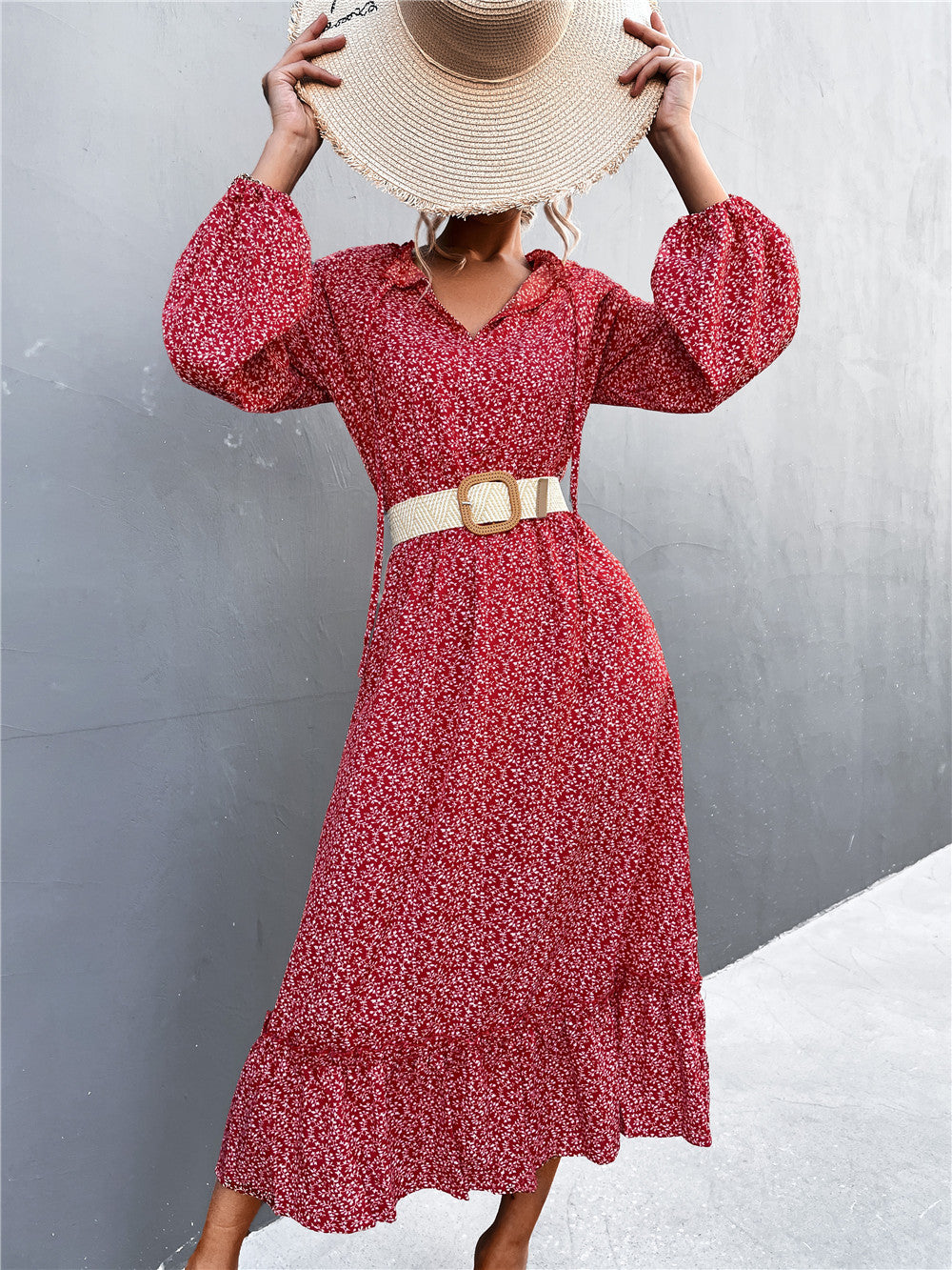 Damen Midikleid mit verspielt-floralem Design und weiten Ärmeln R&B