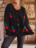 Damen Strickjacke mit verspieltem Kirschmotiv und einzigartiger Bindefront R&B