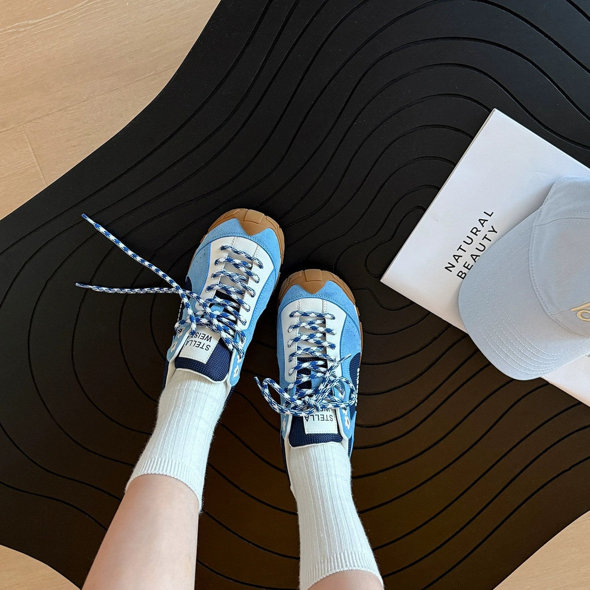 Damen Sneaker mit sportlichem Design und atmungsaktiver Oberfläche R&B