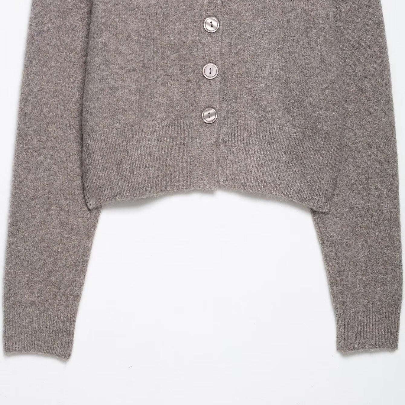 Damen Kurzstrickjacke mit Knopfdetails R&B