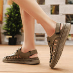 Damen Sportliche Sandalen mit perforierten Designelementen und verstellbarem Riemen R&B