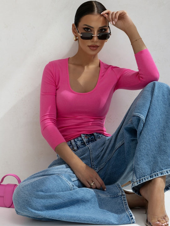 Damen figurbetontes Langarmshirt mit tiefem Ausschnitt R&B