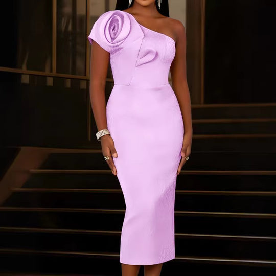 Damen Etuikleid mit asymmetrischem Design und 3D-Rosenapplikation R&B