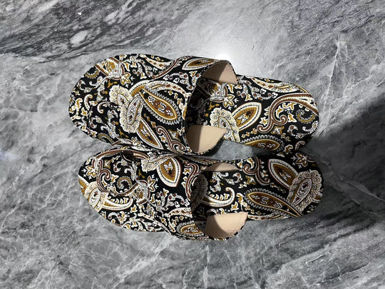 Damen stilvolle Pantoletten mit elegantem Paisley-Muster R&B