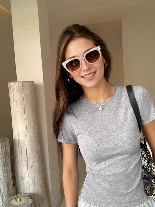 Damen Kurzarm-T-Shirt aus hochwertigem Baumwollmix mit schmalem Schnitt R&B