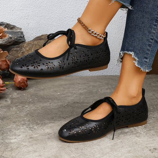Damen Ballerinas mit perforiertem Blumenmuster und komfortablem Fußbett R&B