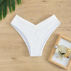 Damen Bikini-Höschen mit modischem V-Ausschnitt und raffiniertem Streifenmuster