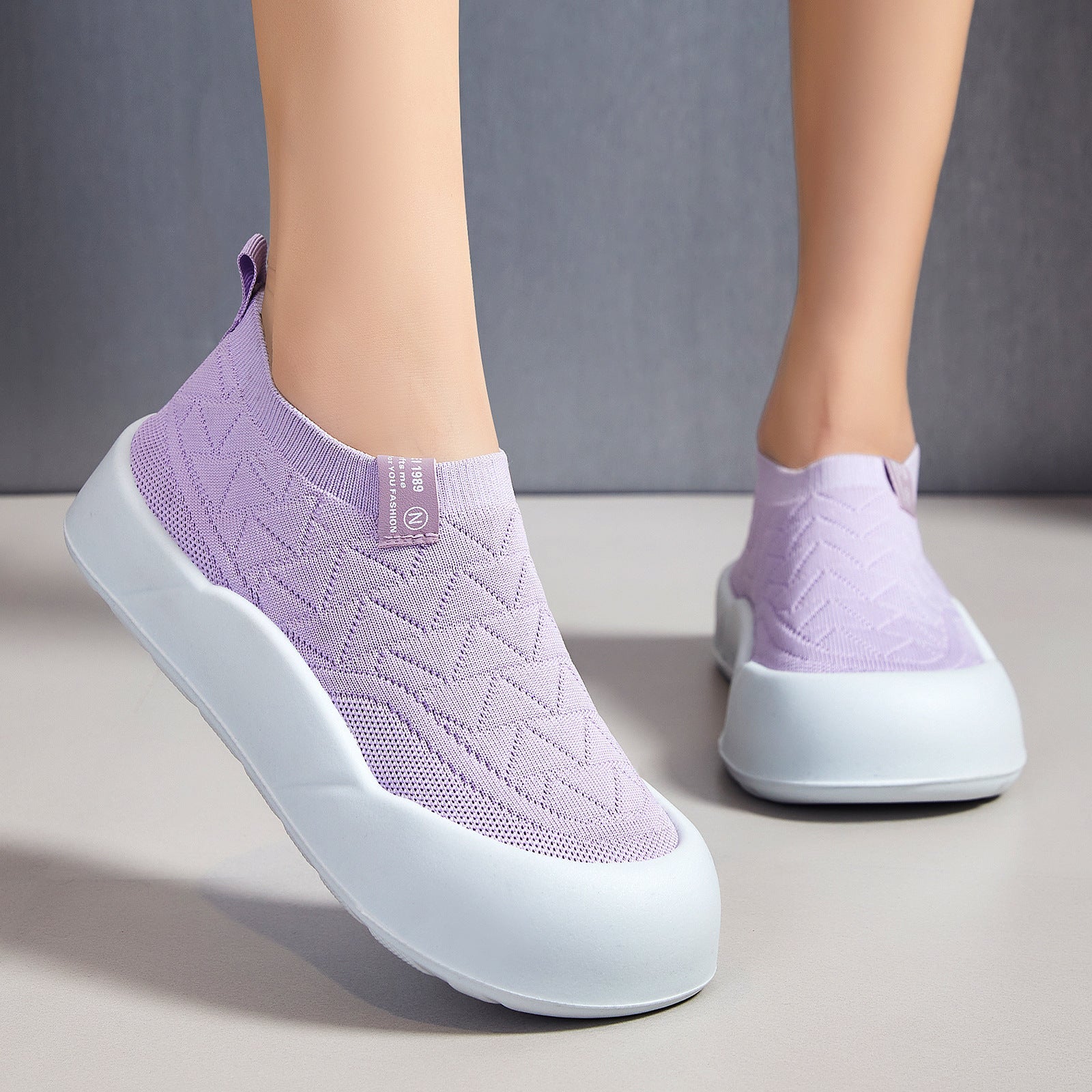 Damen Bequeme Slip-On Sportschuhe mit stoßdämpfendem Fußbett R&B