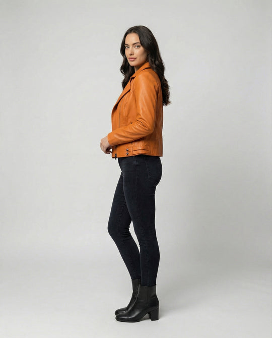 Damen Kunstleder-Bikerjacke mit asymmetrischem Reißverschluss wattierter Innenfütterung und taillierten Abnähern R&B
