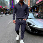 Herren sportliches Freizeit-Set mit strukturiertem Sweatstoff und seitlichen Reißverschlusstaschen R&B