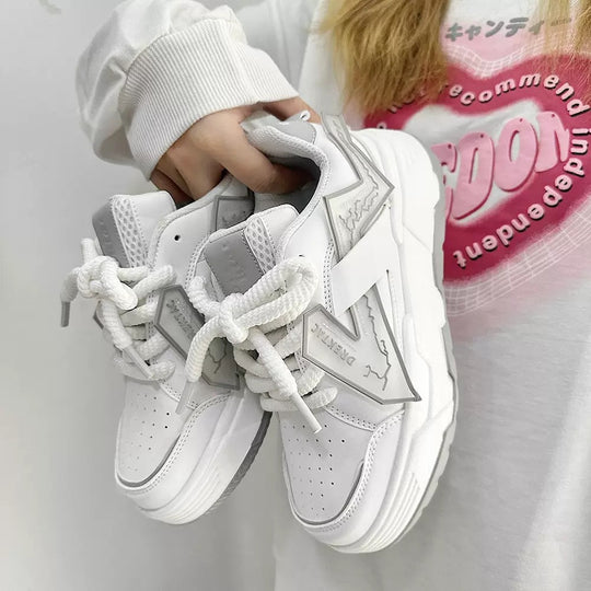 Damen modische Sport Sneakers mit innovativem Design und atmungsaktiven Materialien R&B
