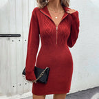 Damen Strickkleid mit Zip-Collier und grafischem Muster