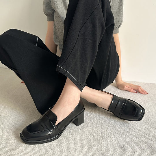 Damen elegante Blockabsatz-Mokassins mit glänzendem Obermaterial und komfortabler Innensohle R&B
