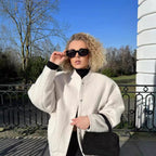 Damen gemütliche Sweatjacke mit hoher Kragenform und praktischen Taschen