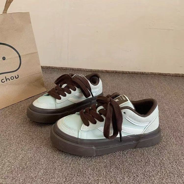 Damen Sportliche Sneaker mit atmungsaktivem Obermaterial und robustem Sohlenprofil R&B