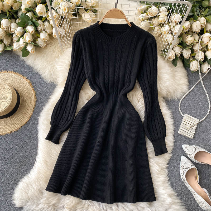 Damen Strickkleid mit strukturiertem Zopfmuster und femininer Silhouette R&B