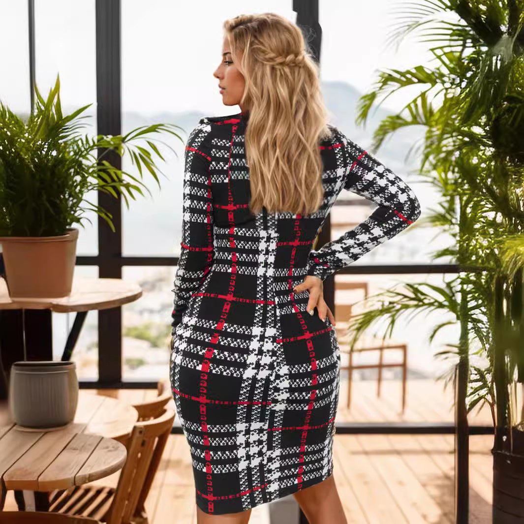 Damen Figurbetontes Kleid mit modernen Karomuster und schickem Cut-Out R&B