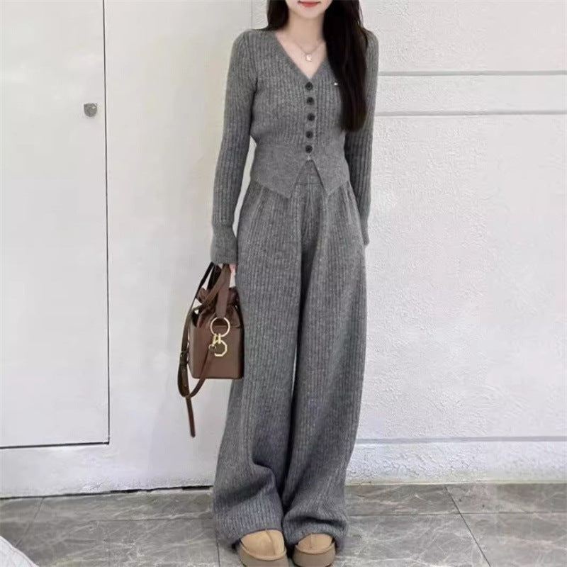Damen Elegantes gestricktes Jumpsuit mit Knopfdetails und weitem Bein R&B