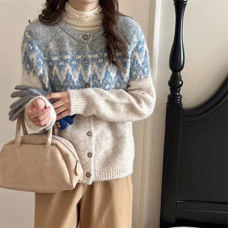 Damen Strickcardigan mit traditionellem Muster und Knopfdetails R&B
