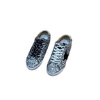 Damen Sneaker mit glitzerndem Obermaterial und kontrastierenden Schnürsenkeln R&B