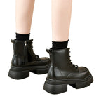 Damen Trendige Stiefeletten mit robustem Sohlenprofil und modischer Schnürung