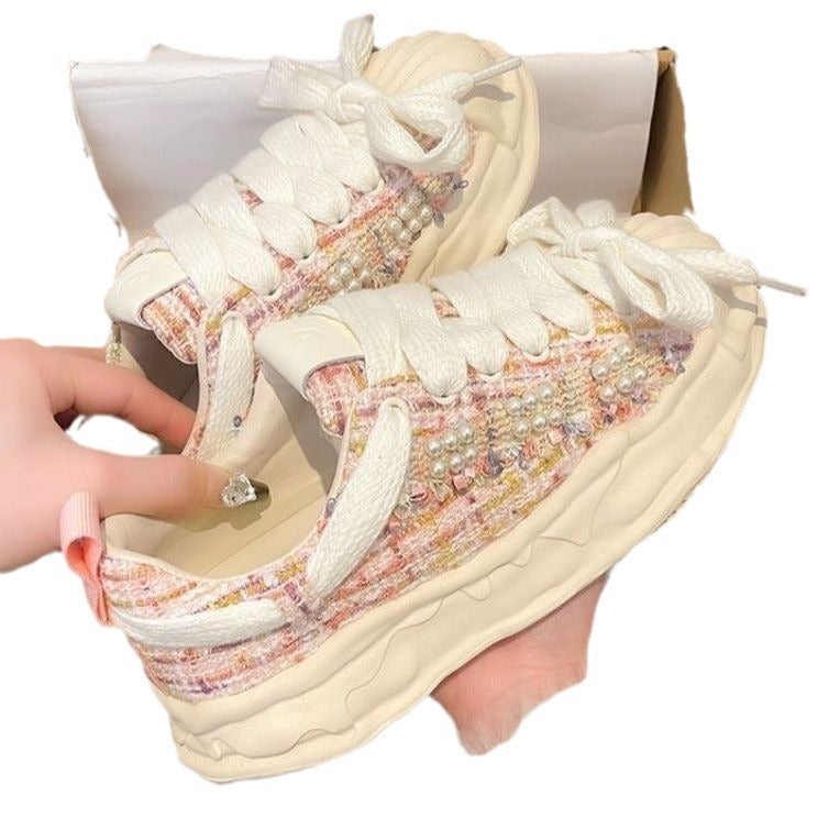 Damen Sneakers mit luxuriösen Details