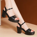 Damen Modische Plateau-Sandaletten mit robustem Profil und elegantem Riemen R&B