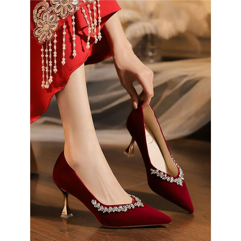 Damen elegante spitze Pumps mit Kristallverzierung R&B