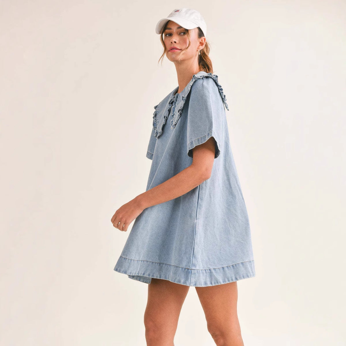 Damen Denim Kleid mit verspieltem Rüschenkragen R&B